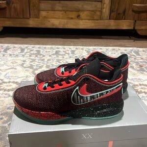 Lebron 20 Christmas